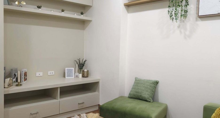 For sale 1 bed condo in Wang Thonglang, Bangkok