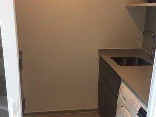 Condo en alquiler de 1 habitaciones en Huai Khwang, Bangkok