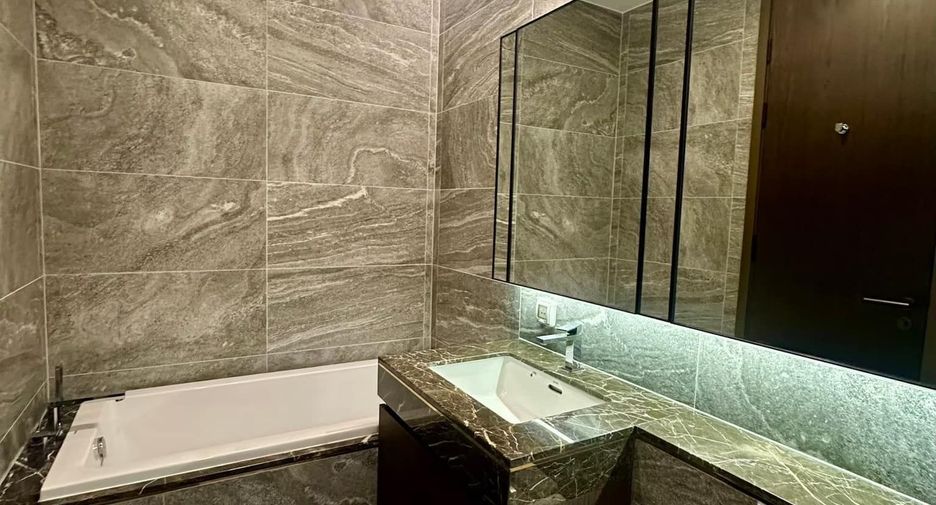 For rent 1 bed condo in Khlong Toei, Bangkok
