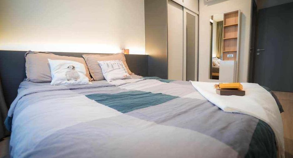 For rent 2 bedrooms condo in Watthana, Bangkok