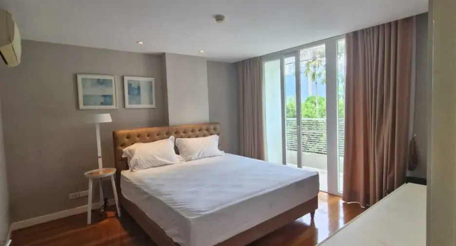 For rent 1 bed condo in Watthana, Bangkok