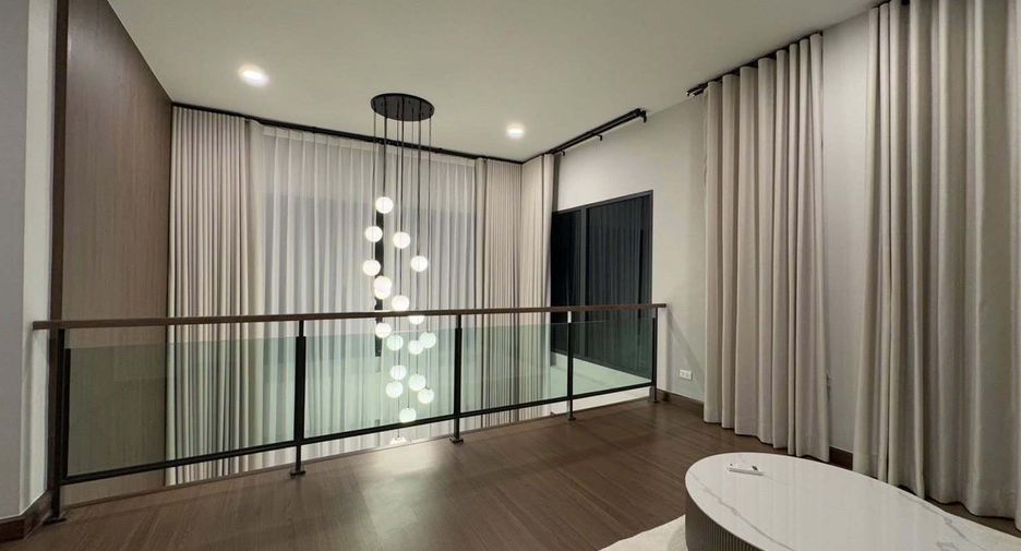 Haus zur Miete mit 4 Zimmer in Bang Phli, Samut Prakan