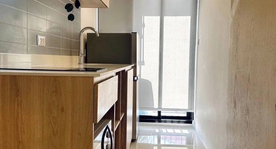 Condo en alquiler de 1 habitaciones en Bang Phlat, Bangkok