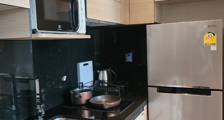 For rent 1 bed condo in Khlong Toei, Bangkok