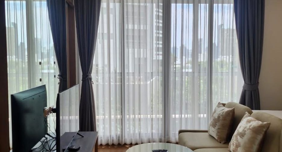 For rent 1 bed condo in Khlong Toei, Bangkok