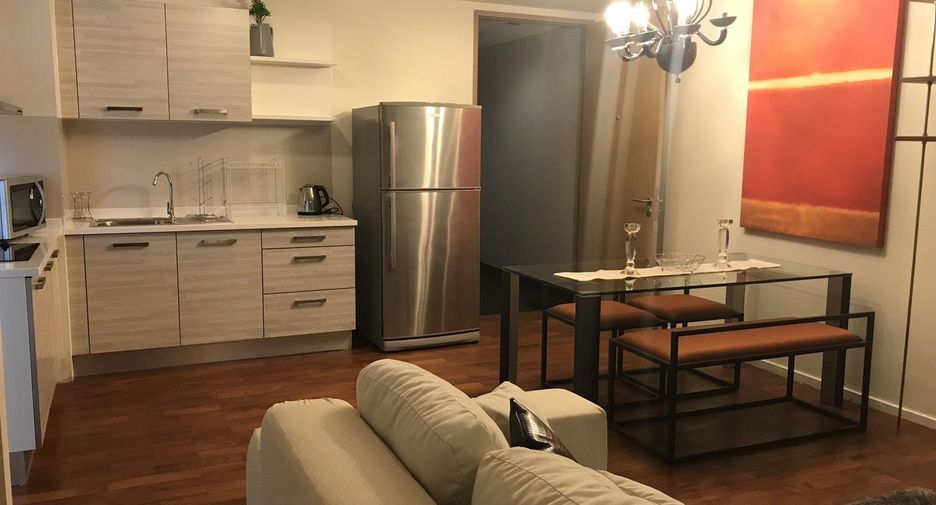 Condo en alquiler de 2 habitaciones en Khlong Toei, Bangkok