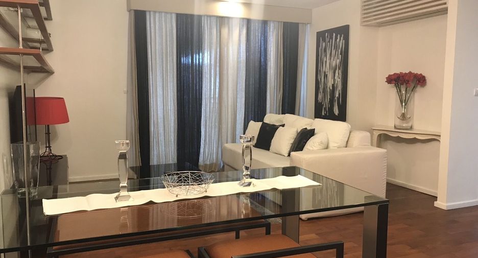 Condo en alquiler de 2 habitaciones en Khlong Toei, Bangkok