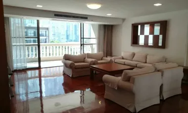 Wohnung zur Miete mit 3 Zimmer in Khlong Toei, Bangkok
