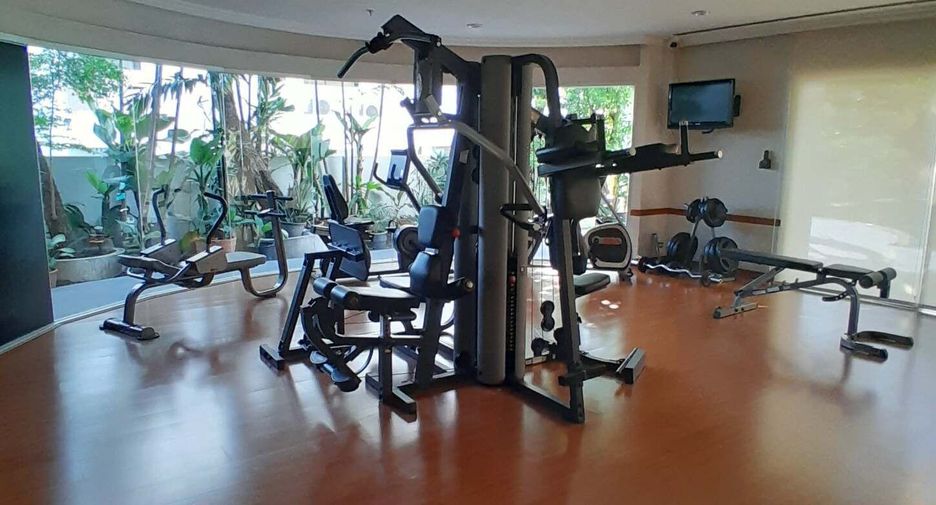 For rent 3 bedrooms condo in Sathon, Bangkok