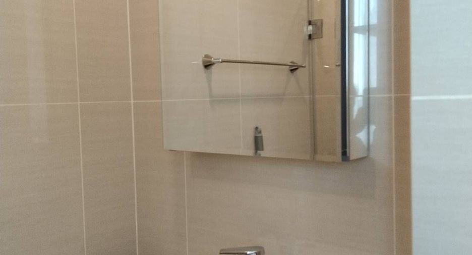 For rent studio condo in Khlong Toei, Bangkok