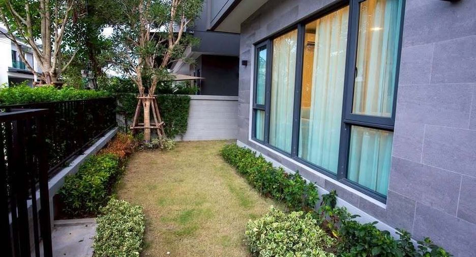 Casa en alquiler de 5 habitaciones en Bang Phli, Samut Prakan