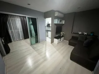 For sale 2 bedrooms condo in Huai Khwang, Bangkok