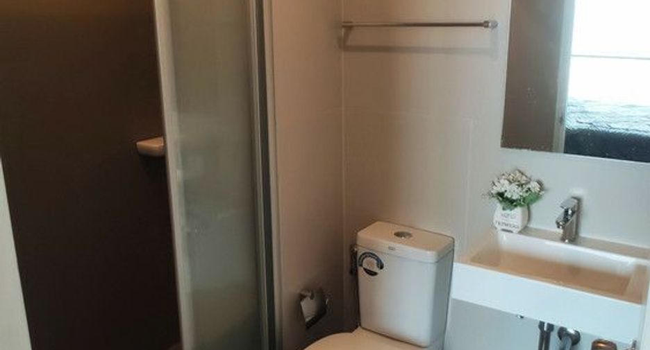 For sale 3 bedrooms condo in Yan Nawa, Bangkok