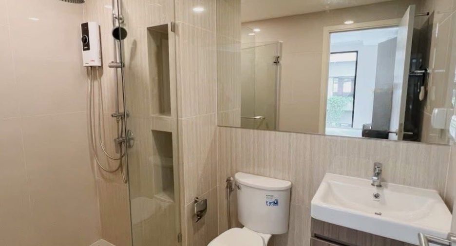For sale 1 bed condo in Suan Luang, Bangkok