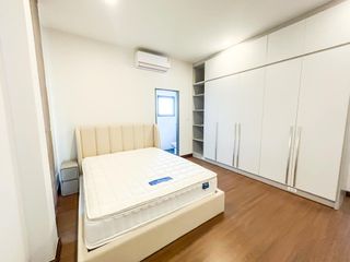 出租 5 卧室 独立屋 在 Bang Phli, Samut Prakan