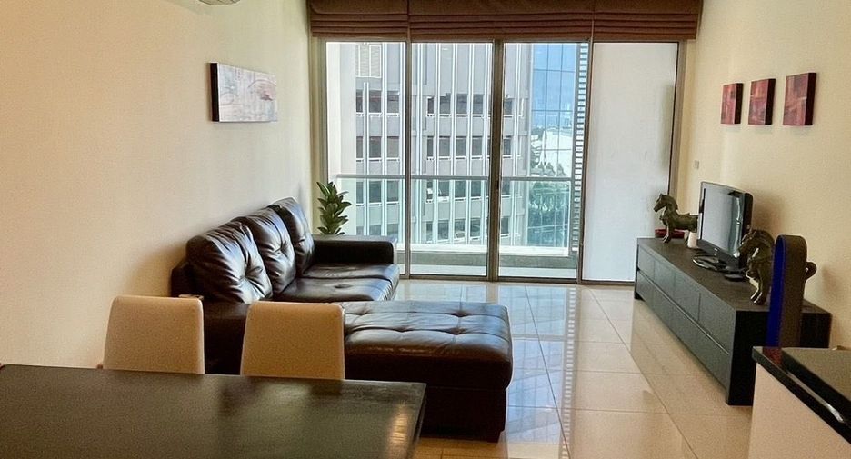 For rent 2 bedrooms condo in Yan Nawa, Bangkok