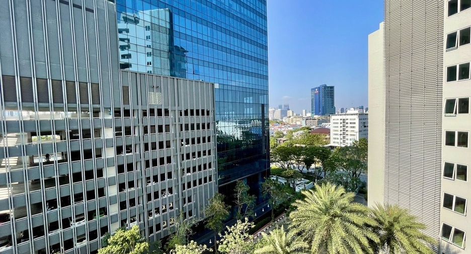 For rent 2 bedrooms condo in Yan Nawa, Bangkok