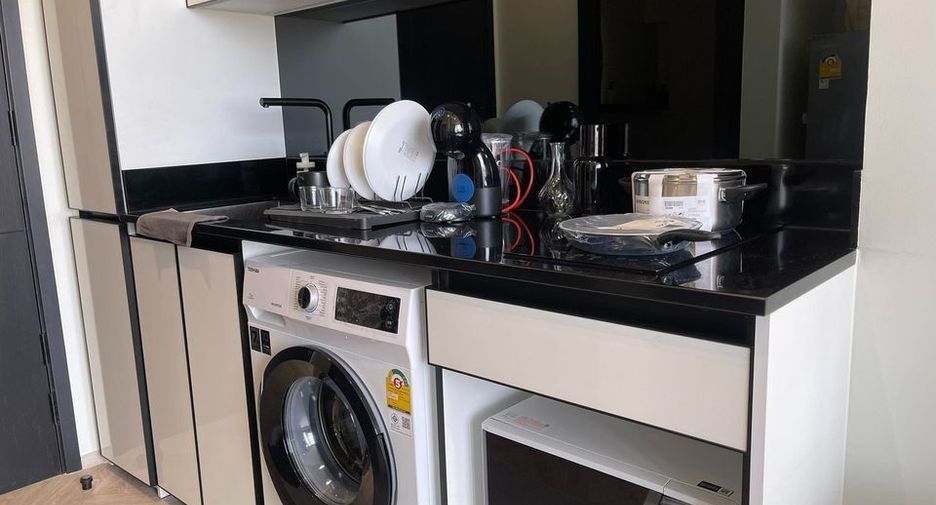 For rent 1 bed condo in Khlong San, Bangkok