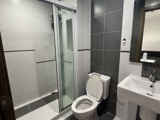 Wohnung zur Miete mit Studio in Watthana, Bangkok