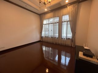 出租 4 卧室 独立屋 在 Yan Nawa, 曼谷