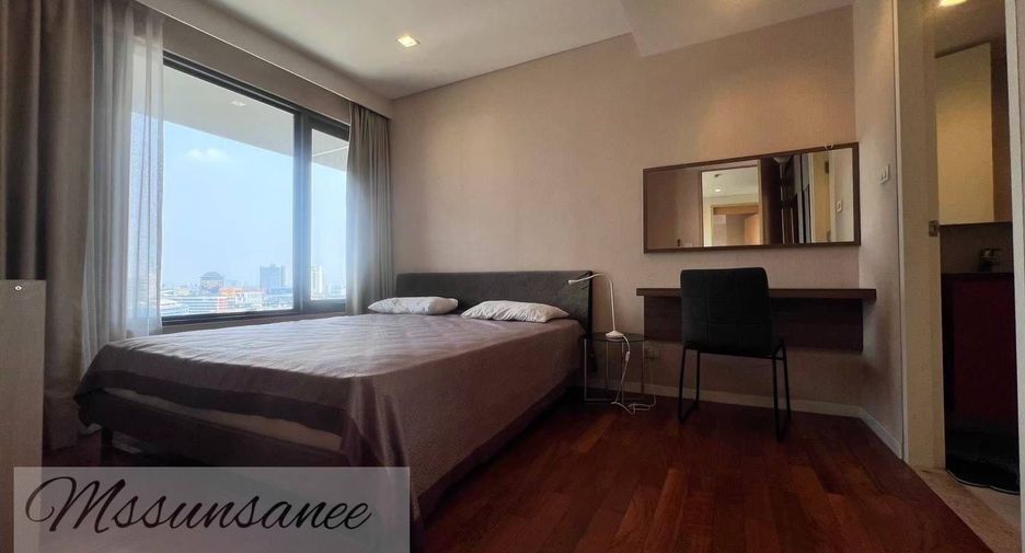 For rent 2 bedrooms condo in Sathon, Bangkok