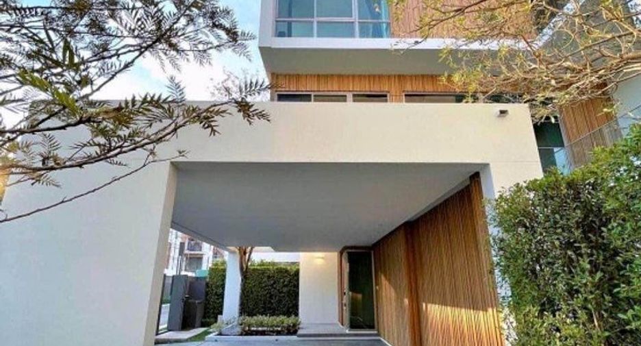 Haus zur Miete mit 3 Zimmer in Saphan Sung, Bangkok