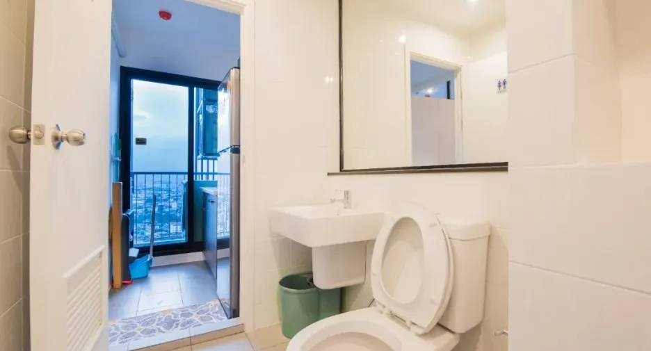 For sale 1 bed condo in Bang Phlat, Bangkok