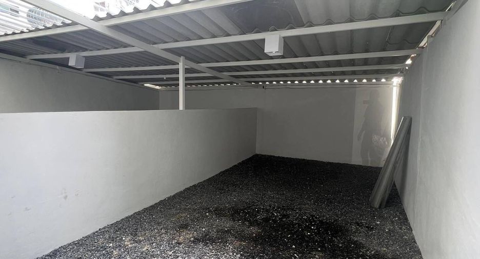 For sale studio townhouse in Bang Bon, Bangkok