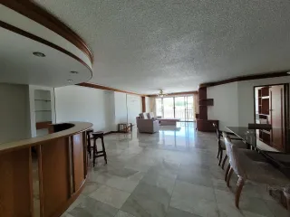 For rent 2 ベッドルーム apartment in Pathum Wan, Bangkok