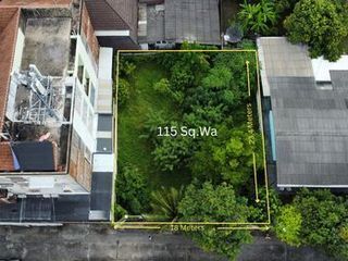 For sale land in Watthana, Bangkok