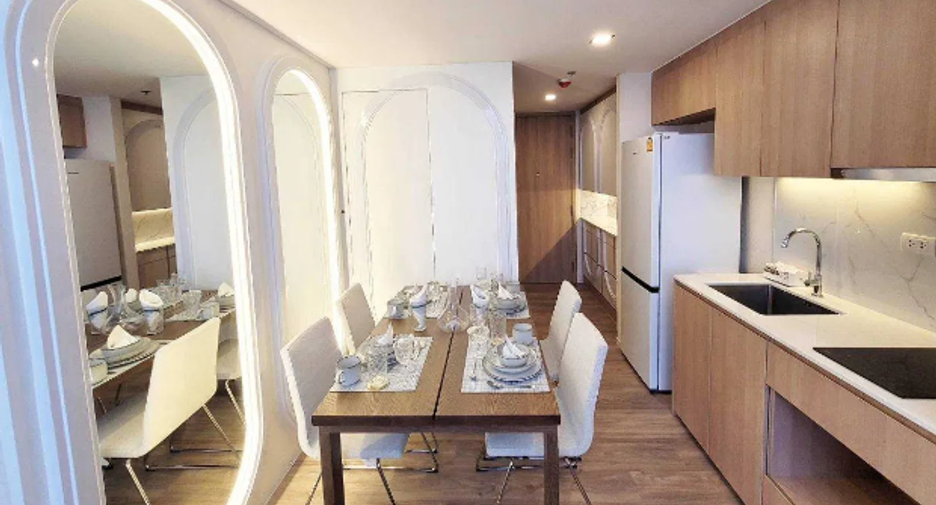 For rent 2 ベッドルーム condo in Khlong Toei, Bangkok
