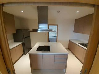 For rent 3 bedrooms condo in Sathon, Bangkok