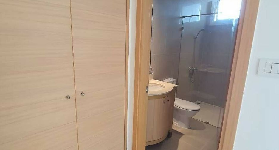 ให้เช่า 3 ห้องนอน คอนโด ใน สาทร, กรุงเทพฯ