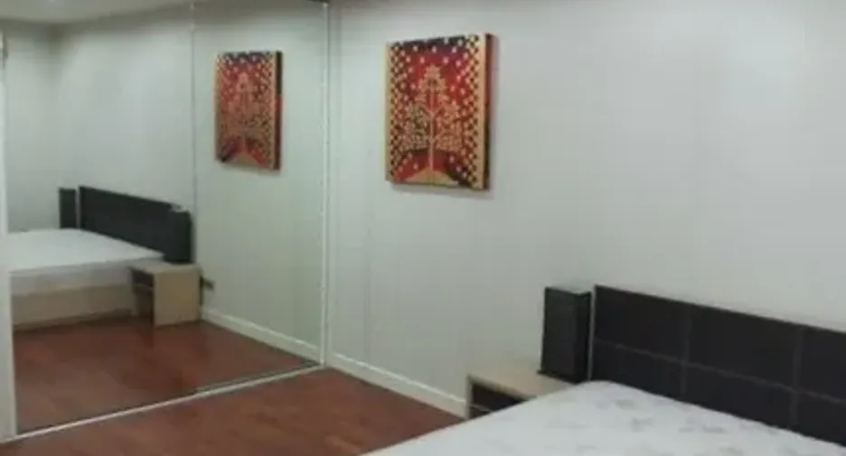 ขาย และ ให้เช่า 2 ห้องนอน คอนโด ใน สาทร, กรุงเทพฯ