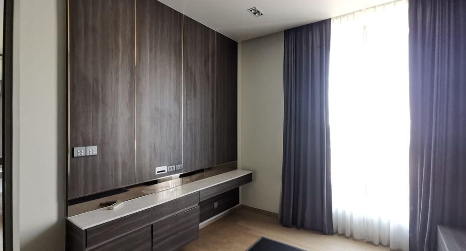 Condo en alquiler de 1 habitaciones en Sathon, Bangkok