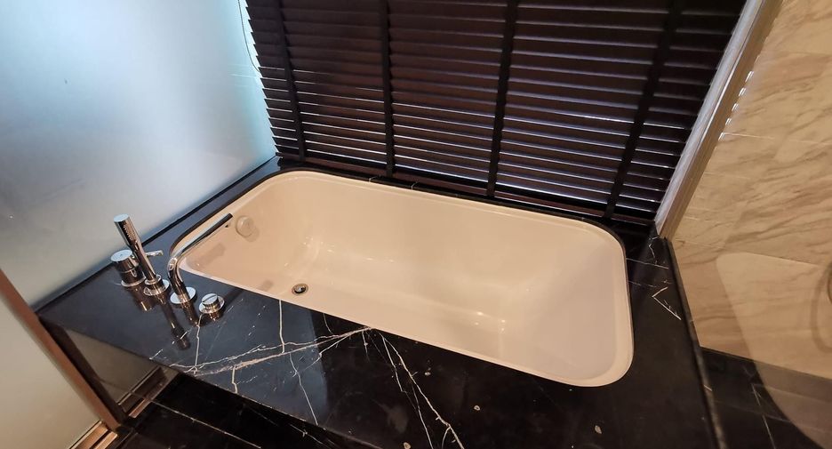 Condo en alquiler de 1 habitaciones en Sathon, Bangkok