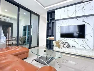 Продажа 4 спальни дом в Bang Sao Thong, Самутпракан