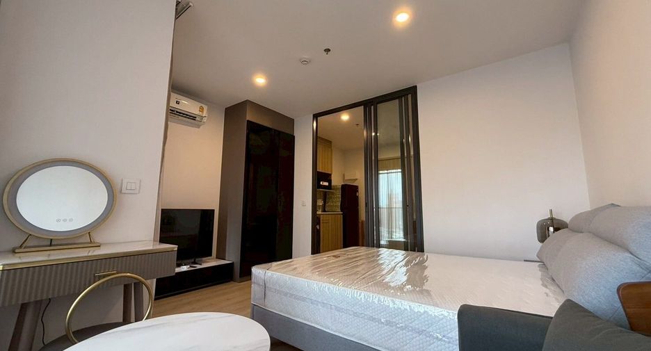 For rent studio condo in Khlong Toei, Bangkok