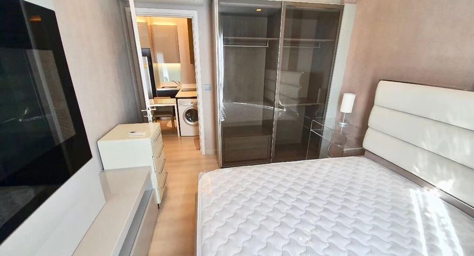 For sale 2 bedrooms condo in Phaya Thai, Bangkok