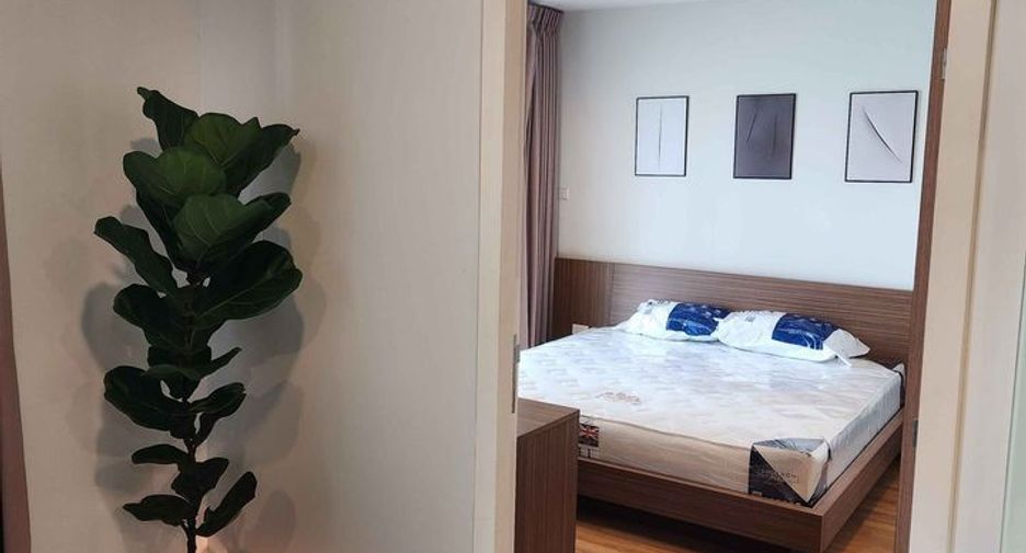 Condo en alquiler de 2 habitaciones en Phra Khanong, Bangkok