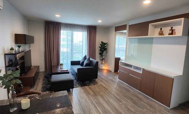 For rent 2 bedrooms condo in Phra Khanong, Bangkok
