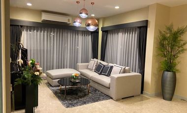 For sale and for rent 4 bedrooms house in Saphan Sung, Bangkok