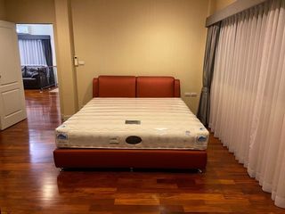 À vendre et à louer 4 chambres maison à Saphan Sung, Bangkok