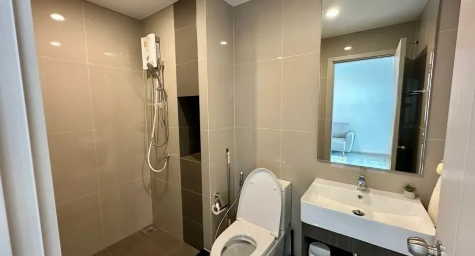For rent 1 bed condo in Bang Phlat, Bangkok
