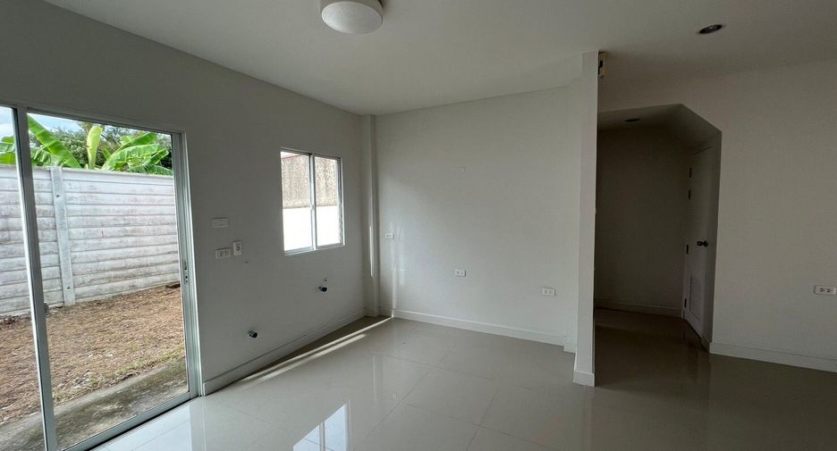 Reihenhaus zum Kauf mit 3 Zimmer in Khlong Sam Wa, Bangkok