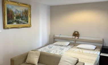 For rent studio condo in Huai Khwang, Bangkok