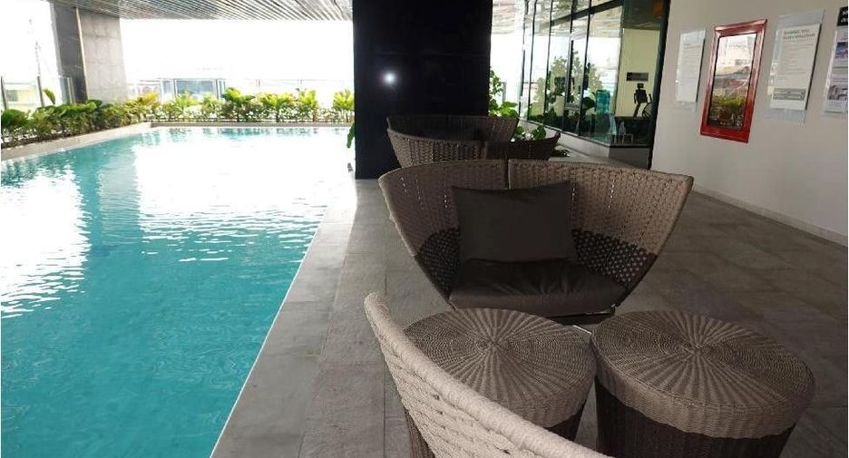 À vendre 2 chambres condo à Din Daeng, Bangkok