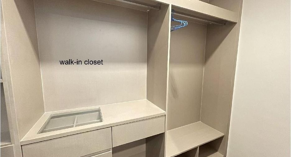 À vendre 2 chambres condo à Din Daeng, Bangkok