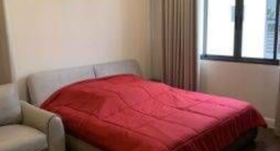 For rent 5 bedrooms house in Bang Kapi, Bangkok