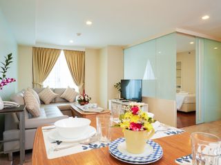 For rent 3 bedrooms condo in Sathon, Bangkok